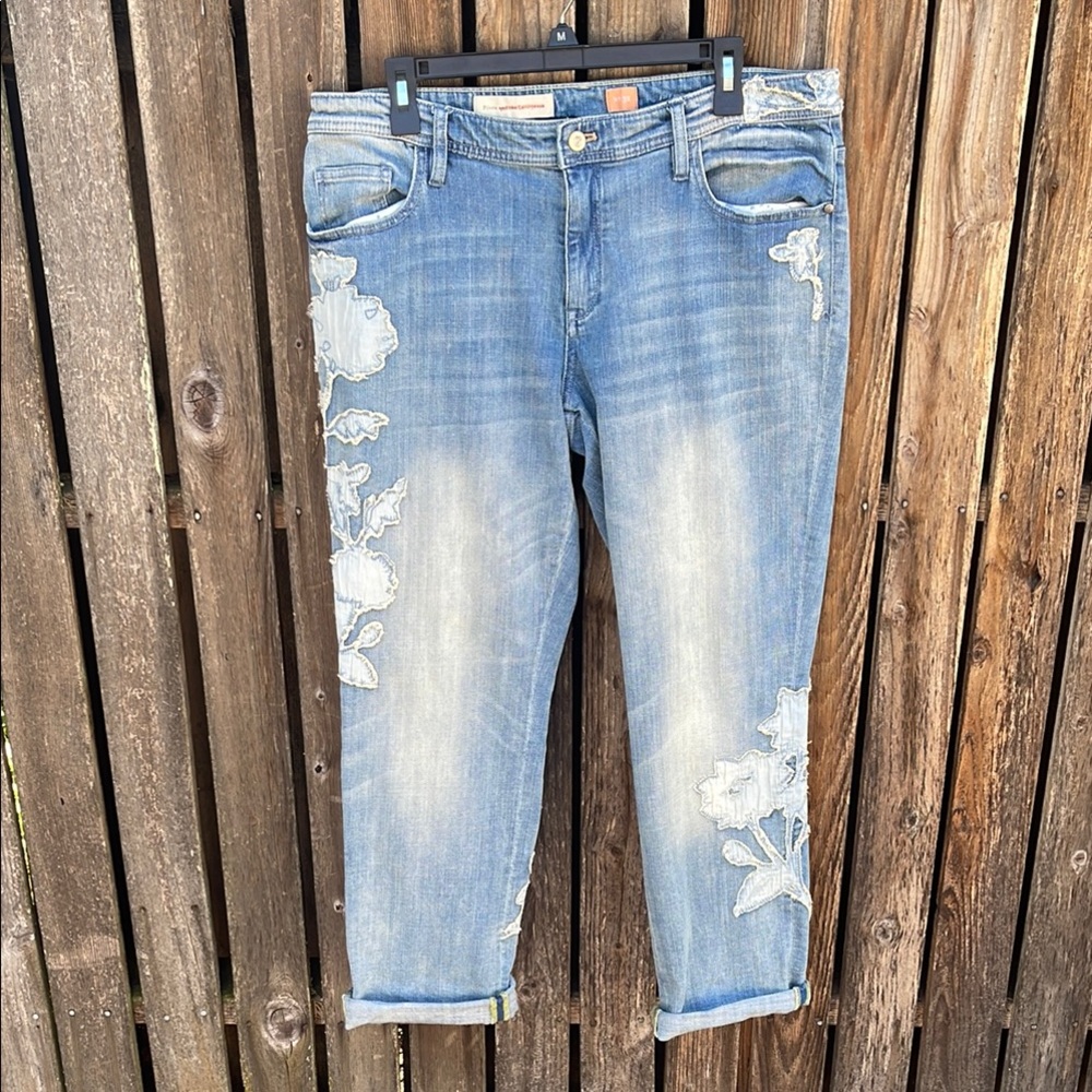 Pilcro Hyphen Jeans 32 Mid Rise Straight Appliqué Floral Light Wash Anthro Blue